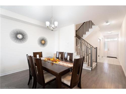 3094 Blackfriar Common, Oakville, ON - Indoor Photo Showing Dining Room