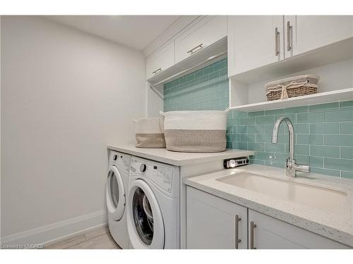 578 Byngmount Avenue, Mississauga, ON - Indoor Photo Showing Laundry Room