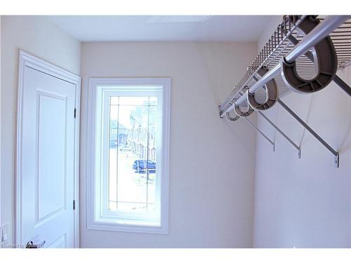 70-77 Diana Avenue, Brantford, ON - Indoor Photo Showing Other Room