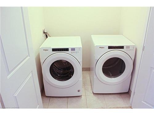 70-77 Diana Avenue, Brantford, ON - Indoor Photo Showing Laundry Room