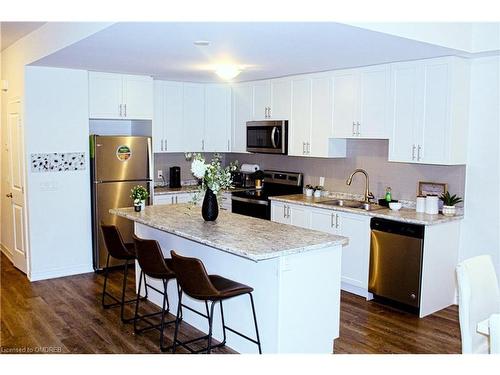 70-77 Diana Avenue, Brantford, ON - Indoor Photo Showing Kitchen With Stainless Steel Kitchen With Double Sink