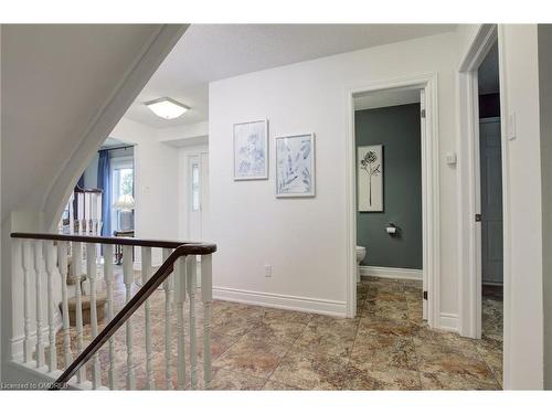 1760 Solitaire Court, Mississauga, ON - Indoor Photo Showing Other Room