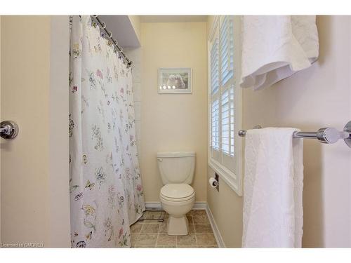 1760 Solitaire Court, Mississauga, ON - Indoor Photo Showing Bathroom