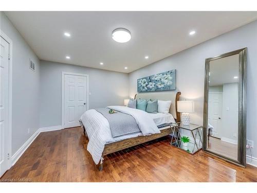 1152 Montrose Abbey Drive, Oakville, ON - Indoor Photo Showing Bedroom