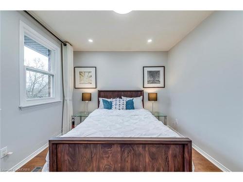 1152 Montrose Abbey Drive, Oakville, ON - Indoor Photo Showing Bedroom