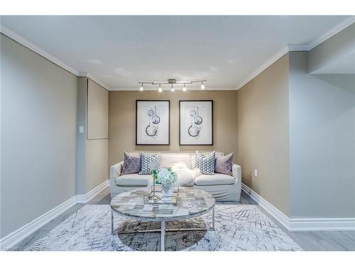 1152 Montrose Abbey Drive, Oakville, ON - Indoor Photo Showing Living Room