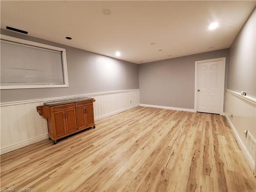 14 Aberdeen Circle, St. Catharines, ON - Indoor Photo Showing Other Room