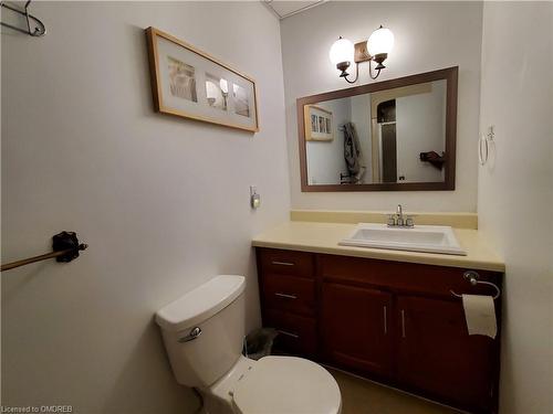 14 Aberdeen Circle, St. Catharines, ON - Indoor Photo Showing Bathroom