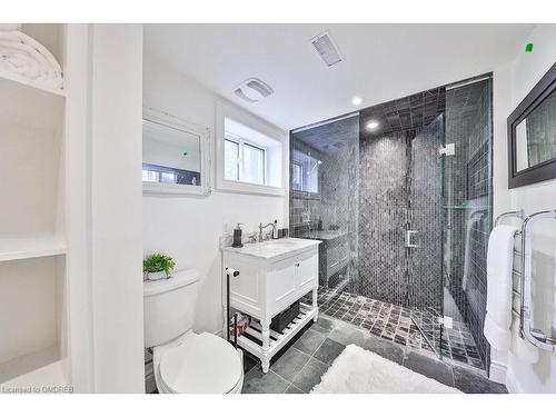 1359 Sedgewick Crescent, Oakville, ON - Indoor Photo Showing Bathroom