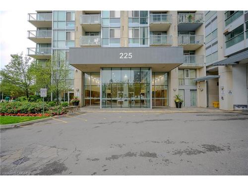 1501-225 Webb Drive, Mississauga, ON - Outdoor With Balcony