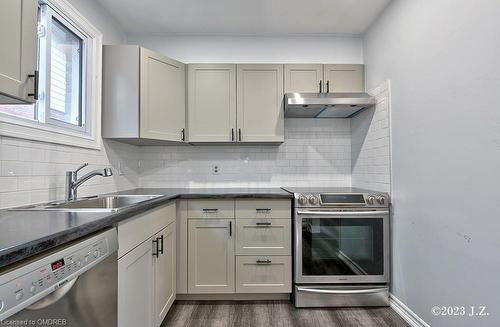 839 Mountain Ash Road, Peterborough, ON - Indoor Photo Showing Kitchen