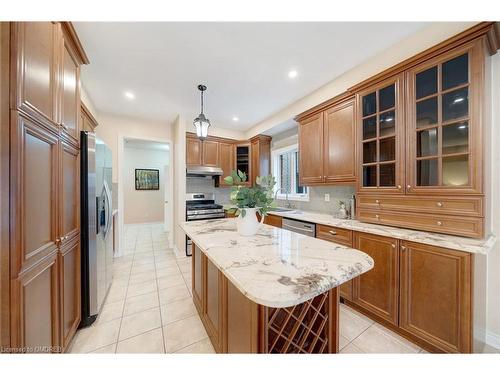 1030 Lonsdale Lane, Oakville, ON - Indoor Photo Showing Kitchen