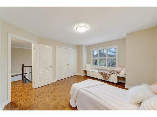 1030 Lonsdale Lane, Oakville, ON - Indoor Photo Showing Bedroom