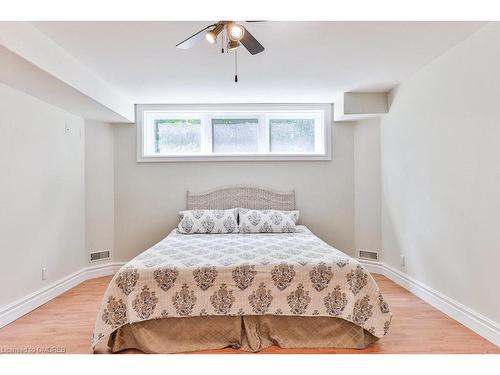 1200 Bronte Road, Oakville, ON - Indoor Photo Showing Bedroom