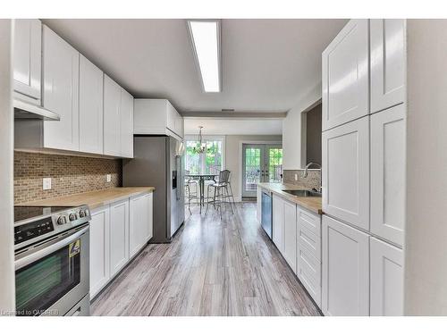 1200 Bronte Road, Oakville, ON - Indoor Photo Showing Kitchen