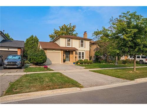 557 Holly Avenue, Milton, ON - Outdoor With Facade