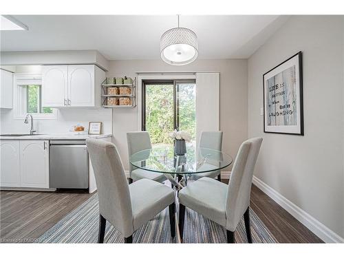 557 Holly Avenue, Milton, ON - Indoor Photo Showing Dining Room