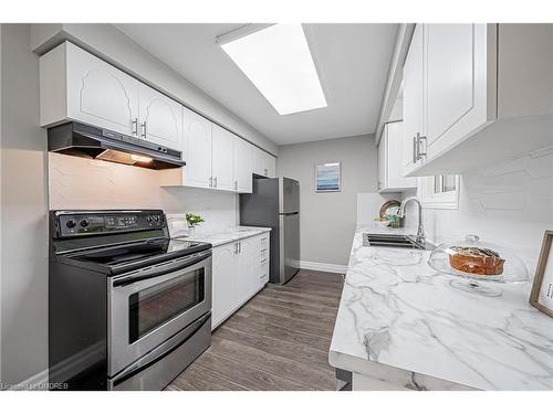 557 Holly Avenue, Milton, ON - Indoor Photo Showing Kitchen With Double Sink