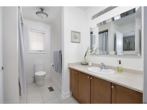 175 Beechtree Crescent, Oakville, ON - Indoor Photo Showing Bathroom