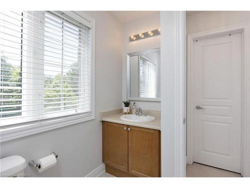 175 Beechtree Crescent, Oakville, ON - Indoor Photo Showing Bathroom