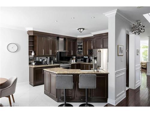 175 Beechtree Crescent, Oakville, ON - Indoor Photo Showing Kitchen