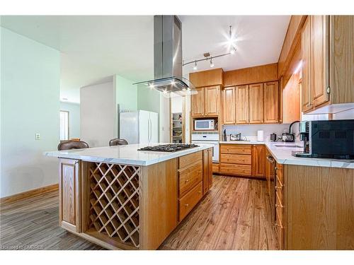 146 Oke Drive, Burk'S Falls, ON - Indoor Photo Showing Kitchen