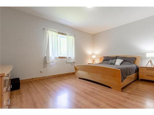 146 Oke Drive, Burk'S Falls, ON - Indoor Photo Showing Bedroom