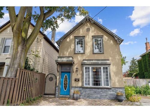 3 Nightingale Street, Hamilton, ON - Outdoor With Facade