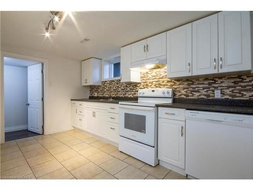 Lower Unit-134 Victor Street, Hamilton, ON - Indoor Photo Showing Kitchen