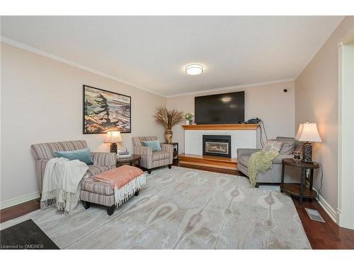 1643 Sumach Road, Caledon, ON - Indoor Photo Showing Living Room With Fireplace