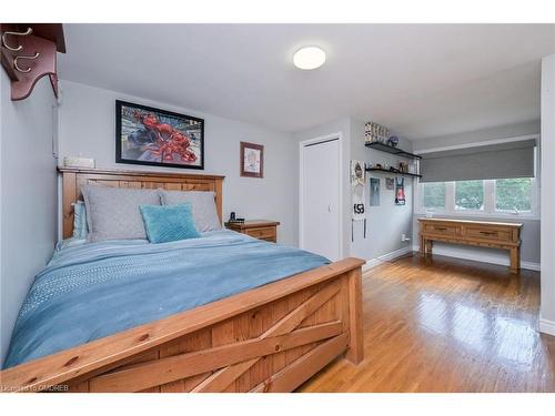 1643 Sumach Road, Caledon, ON - Indoor Photo Showing Bedroom