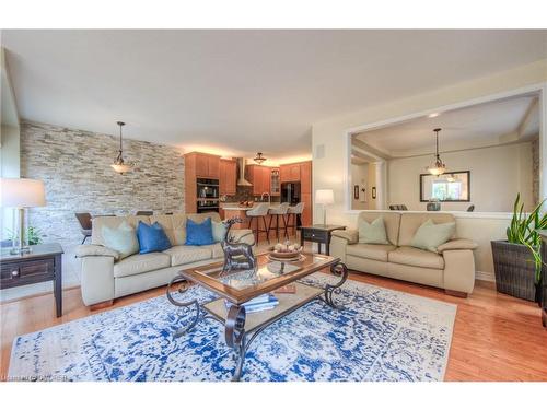 2386 Wasaga Drive, Oakville, ON 