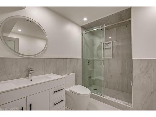 2452 Northridge Trail, Oakville, ON - Indoor Photo Showing Bathroom