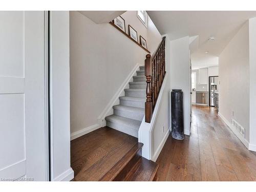 3072 Flanagan Court, Burlington, ON - Indoor Photo Showing Other Room