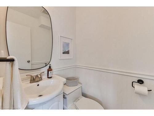 3072 Flanagan Court, Burlington, ON - Indoor Photo Showing Bathroom