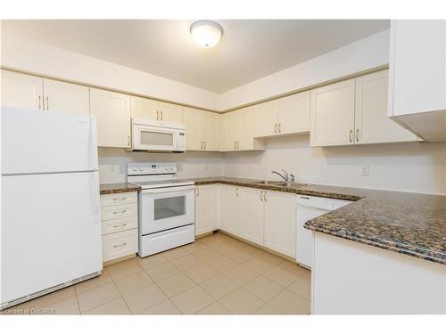 15-2464 Post Road, Oakville, ON - Indoor Photo Showing Kitchen With Double Sink