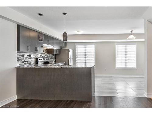 92-2280 Baronwood Drive, Oakville, ON - Indoor Photo Showing Kitchen