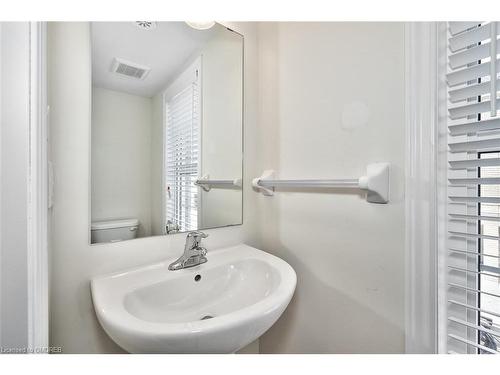 92-2280 Baronwood Drive, Oakville, ON - Indoor Photo Showing Bathroom