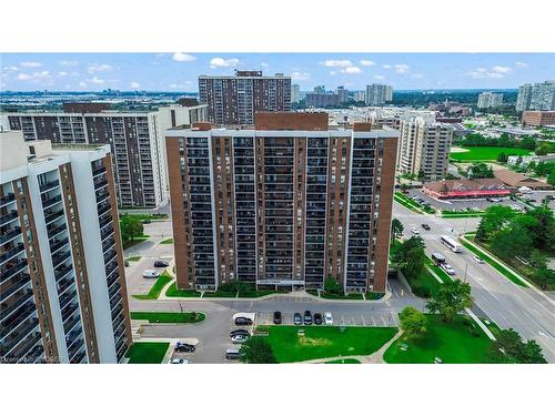 1104-17 Knightsbridge Road, Brampton, ON - Outdoor With View