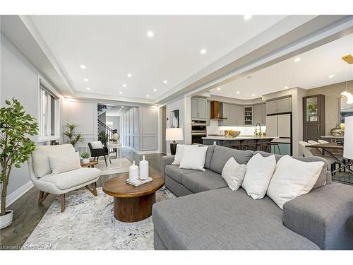 475 Violet Gate, Milton, ON - Indoor Photo Showing Living Room