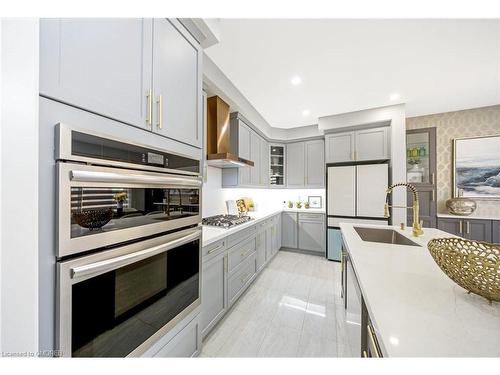 475 Violet Gate, Milton, ON - Indoor Photo Showing Kitchen