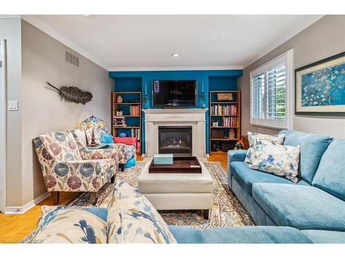 39 Chester Street, Oakville, ON - Indoor Photo Showing Living Room With Fireplace