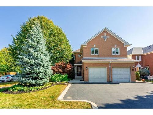 32 Wakefield Lane, Waterdown, ON - Outdoor With Facade