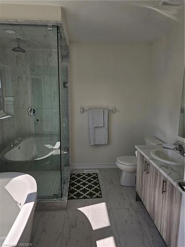 14 Tran Street, Wasaga Beach, ON - Indoor Photo Showing Bathroom