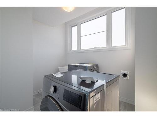 50 Halo Street, Hamilton, ON - Indoor Photo Showing Laundry Room