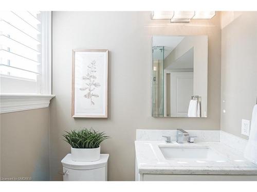 5138 Cherryhill Crescent, Burlington, ON - Indoor Photo Showing Bathroom