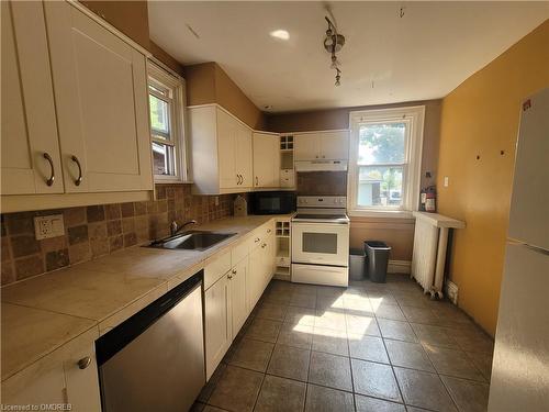 69 South Oval, Hamilton, ON - Indoor Photo Showing Kitchen