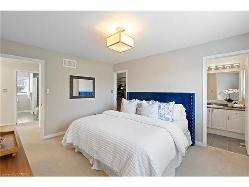 2486 Carberry Way, Oakville, ON - Indoor Photo Showing Bedroom