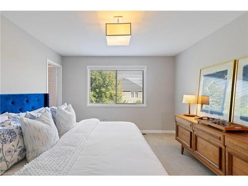 2486 Carberry Way, Oakville, ON - Indoor Photo Showing Bedroom