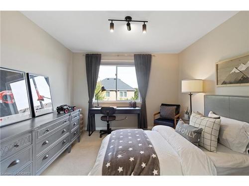 2486 Carberry Way, Oakville, ON - Indoor Photo Showing Bedroom